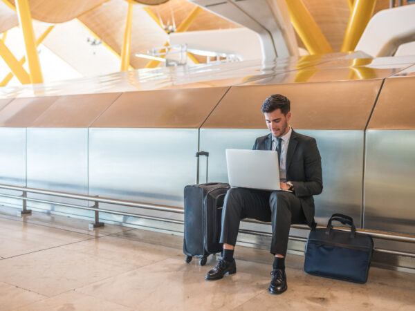 Dubai Visit Visa Extension Full Guide to Renew in 2025