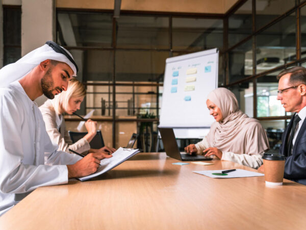 Labour Contract UAE 2025 What Employers Must Include